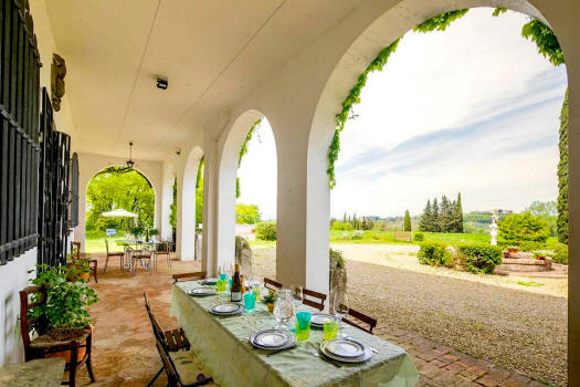 Tuscany villa vacation rental loggia